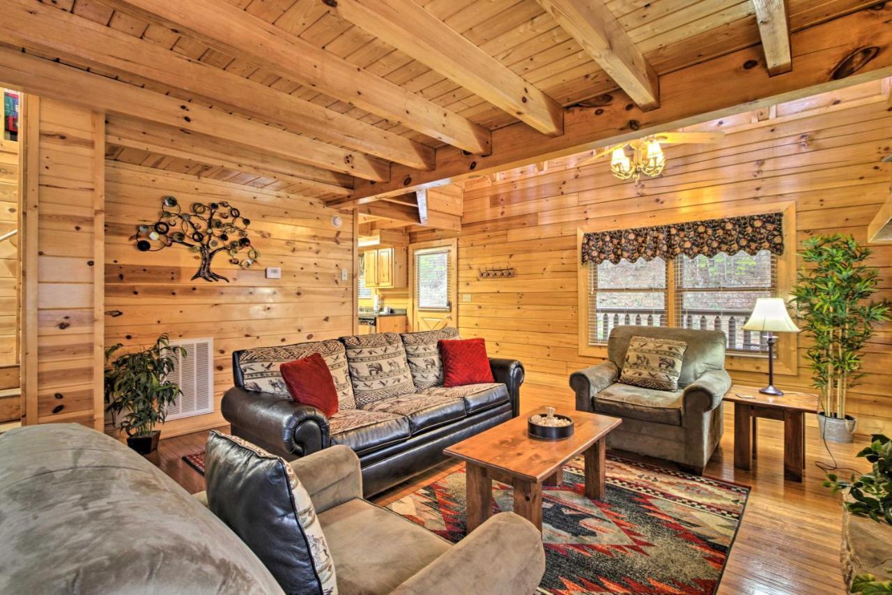 Cabin With Hot Tub About 2 Mi To Island In Pigeon Forge! Exterior foto